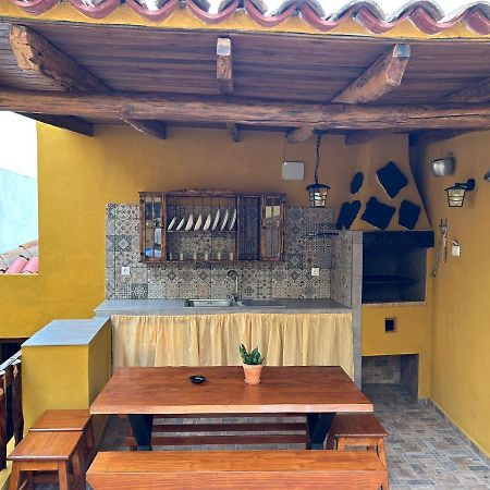 איקוד דה לוס וינוס Tradicional Casa Canaria Con Piscina Y Vistas Al Teide מראה חיצוני תמונה