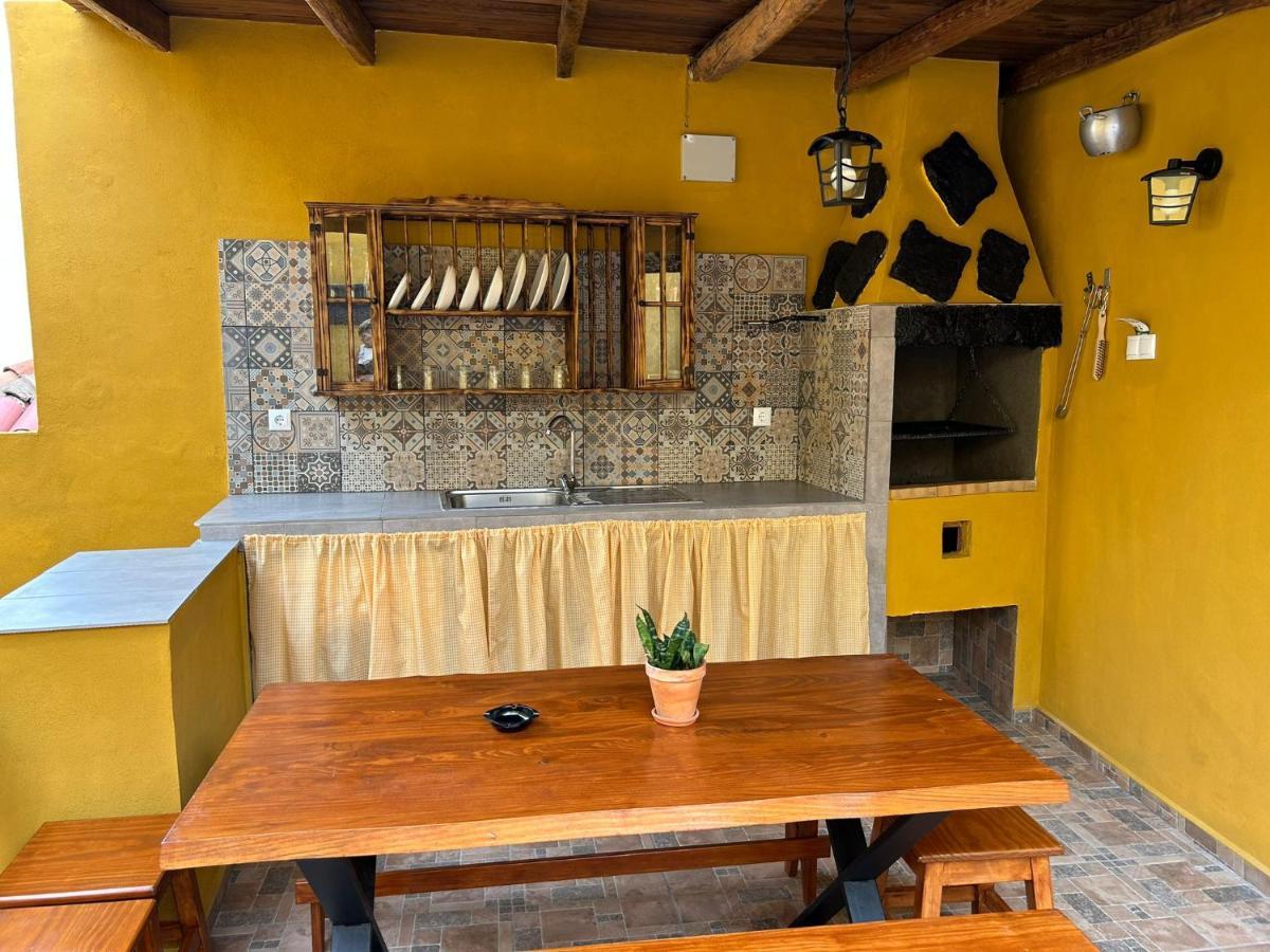 איקוד דה לוס וינוס Tradicional Casa Canaria Con Piscina Y Vistas Al Teide מראה חיצוני תמונה