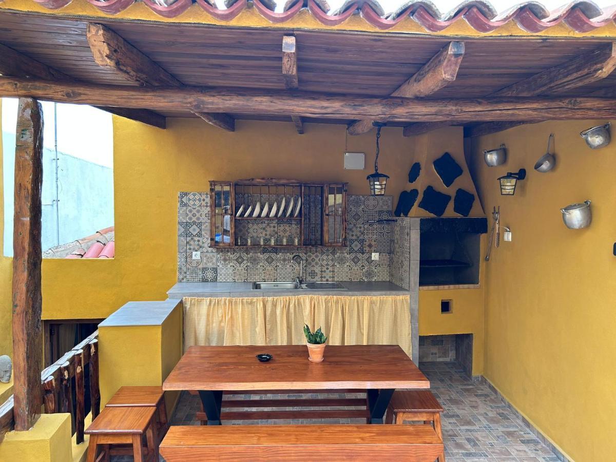 איקוד דה לוס וינוס Tradicional Casa Canaria Con Piscina Y Vistas Al Teide מראה חיצוני תמונה