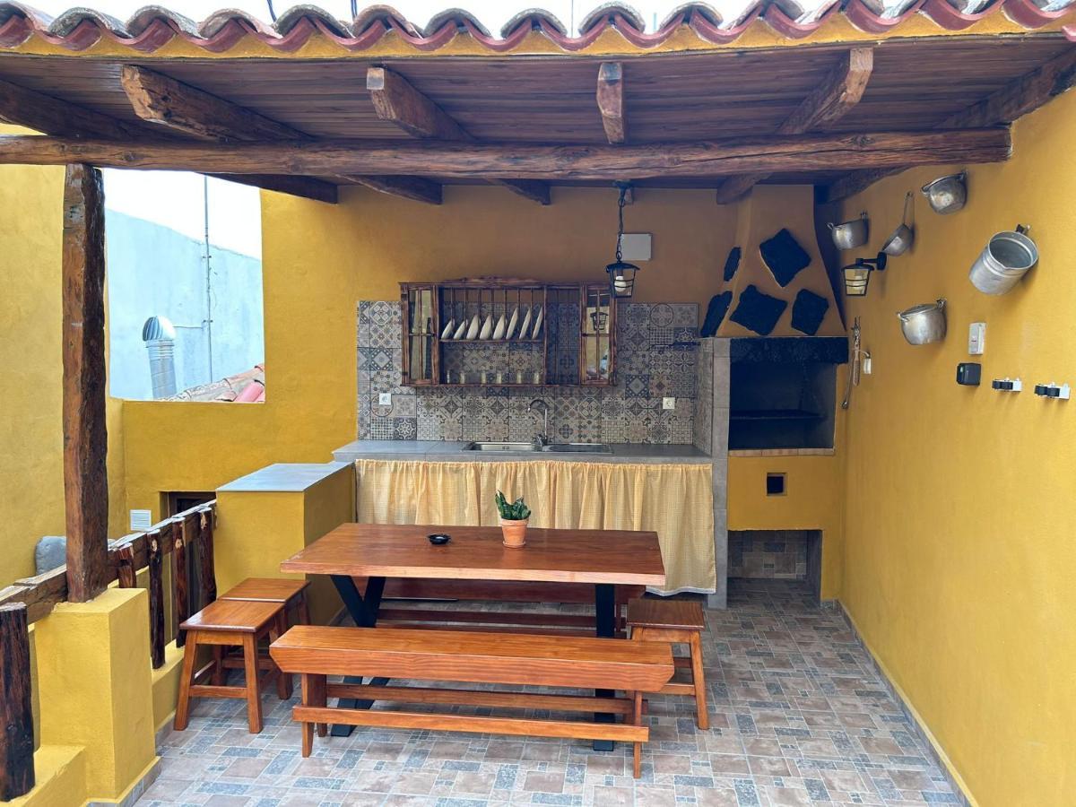 איקוד דה לוס וינוס Tradicional Casa Canaria Con Piscina Y Vistas Al Teide מראה חיצוני תמונה